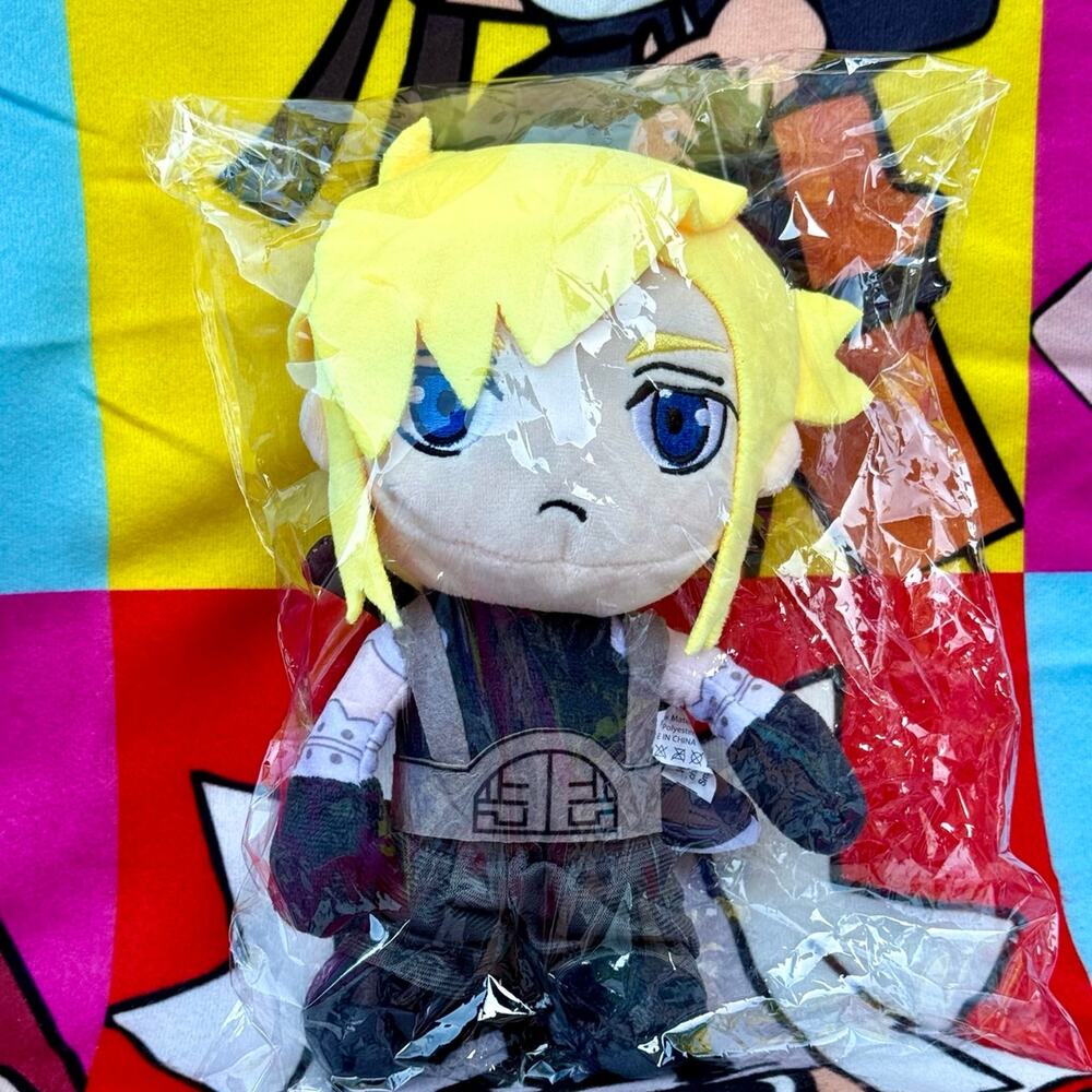 FINAL FANTASY Cloud Strife Plush SEALED With Back Buster Sword
